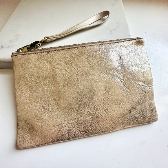 Fossil Metallic Gold Leather Wristlet/Clutch - Picture 1 of 5